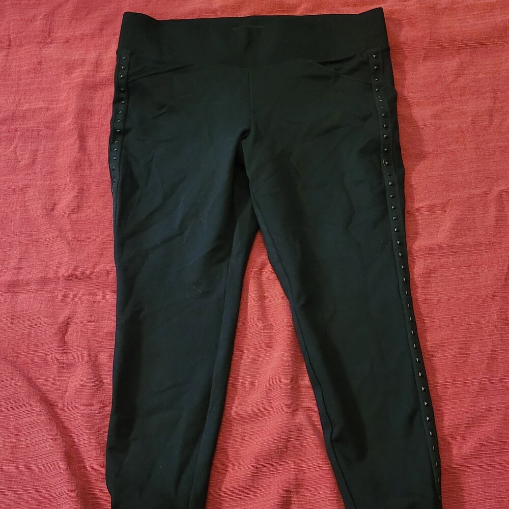 Torrid Black pull on pixie pants Size 1
